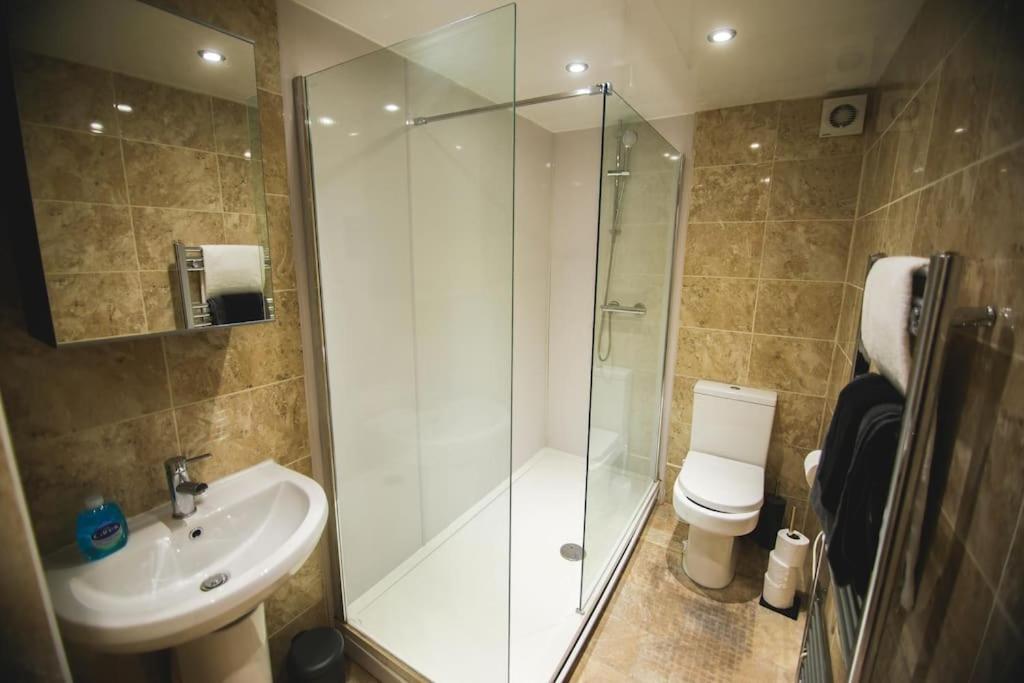 Games And Movies Lounge 7 Bed City Centre Apartment Newcastle upon Tyne Zewnętrze zdjęcie