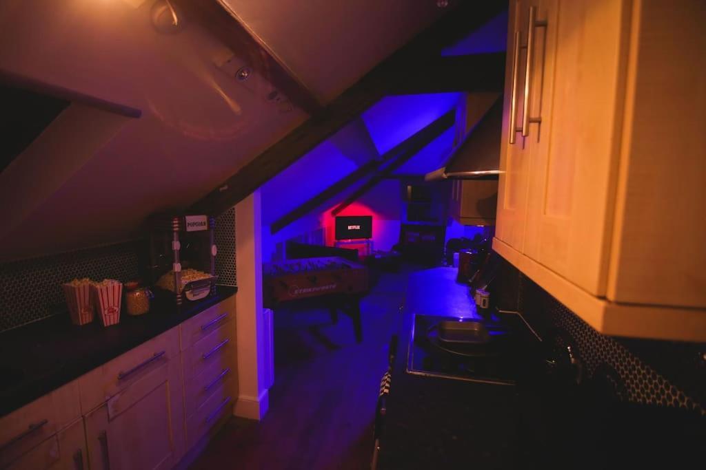 Games And Movies Lounge 7 Bed City Centre Apartment Newcastle upon Tyne Zewnętrze zdjęcie