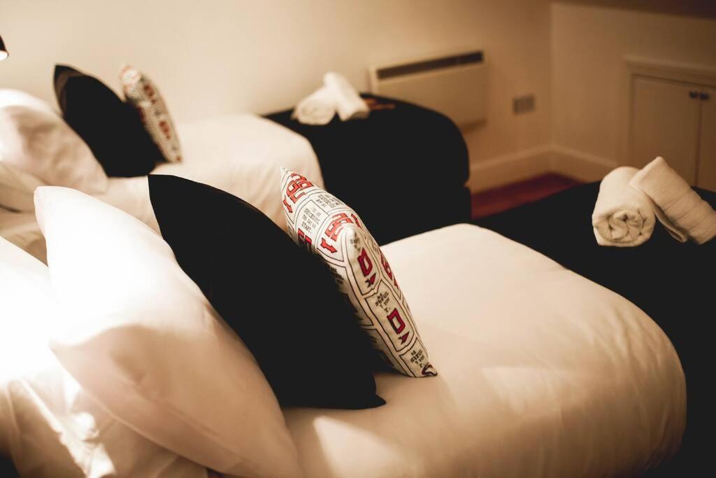 Games And Movies Lounge 7 Bed City Centre Apartment Newcastle upon Tyne Zewnętrze zdjęcie
