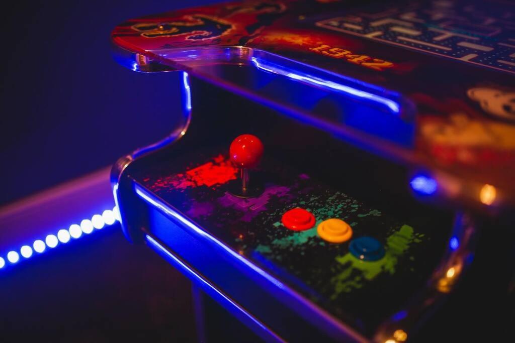 Games And Movies Lounge 7 Bed City Centre Apartment Newcastle upon Tyne Zewnętrze zdjęcie